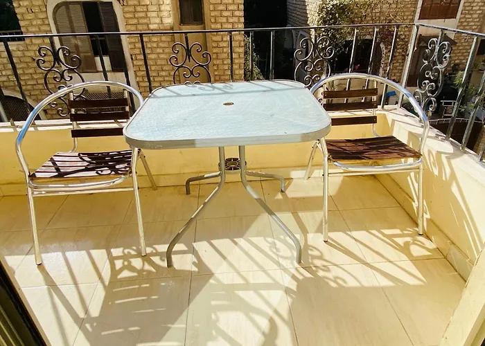 Apartman Panda Grey With Balcony Center