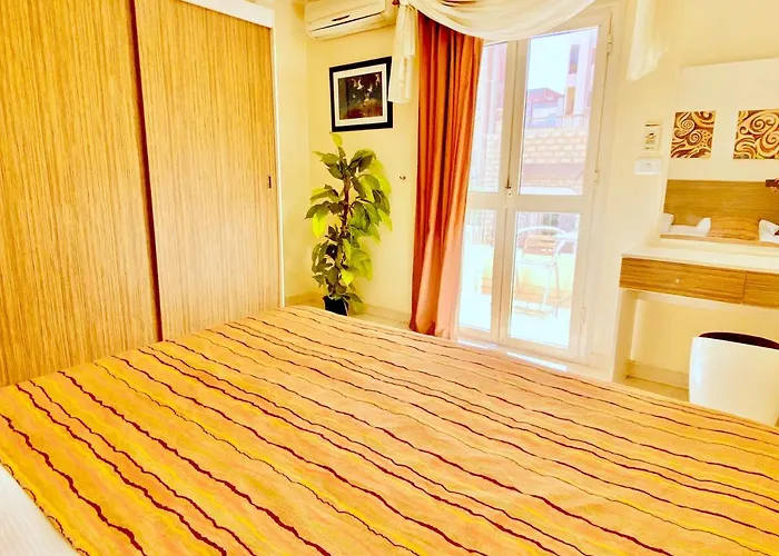 Apartman Panda Grey With Balcony Center